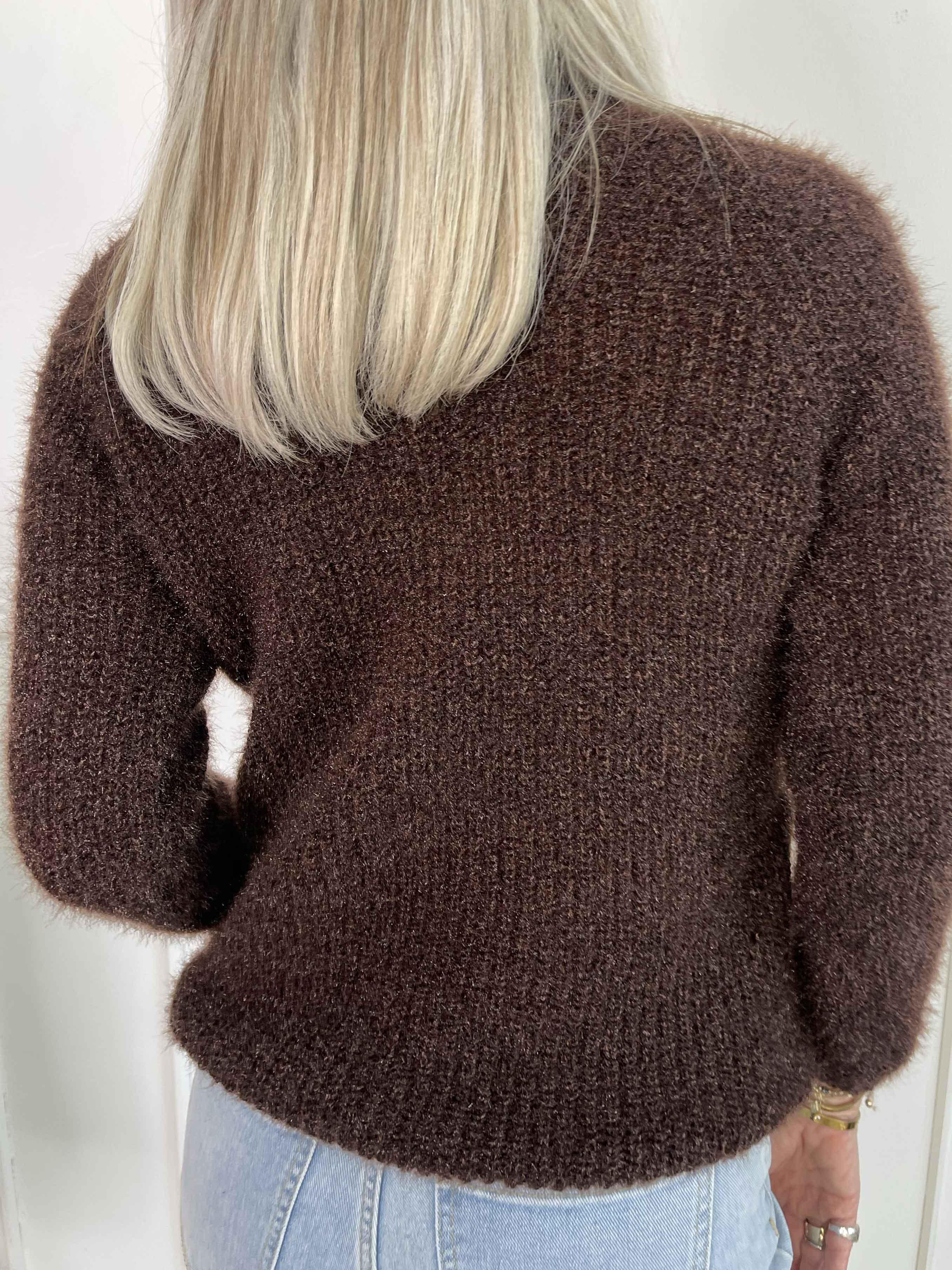 Rylie - Fluffy striktrøje med rullekrave